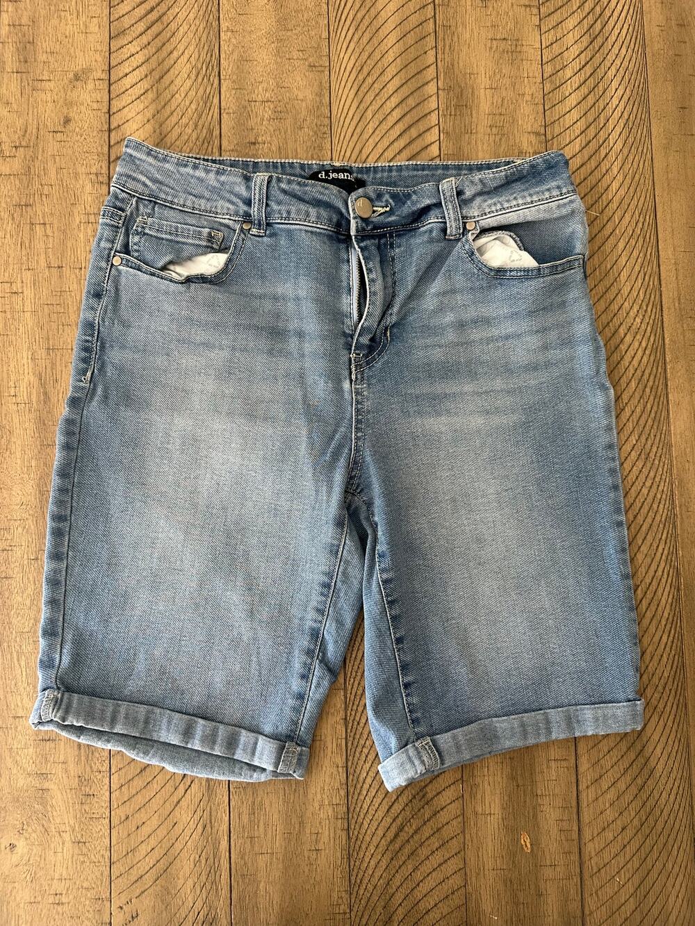 D.Jeans Womens Denim Shorts Size 10 Light Wash Cuffed Bermuda Stretch Casual